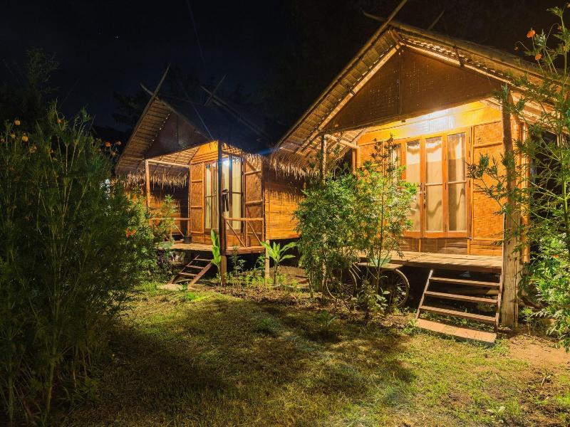 Pai Nai Fun Hotel image
