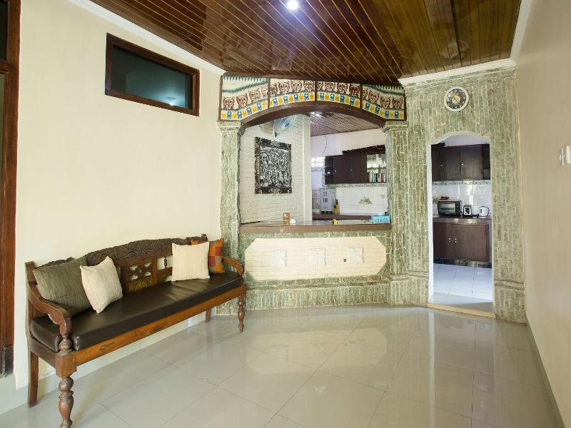 Blanjong Homestay image