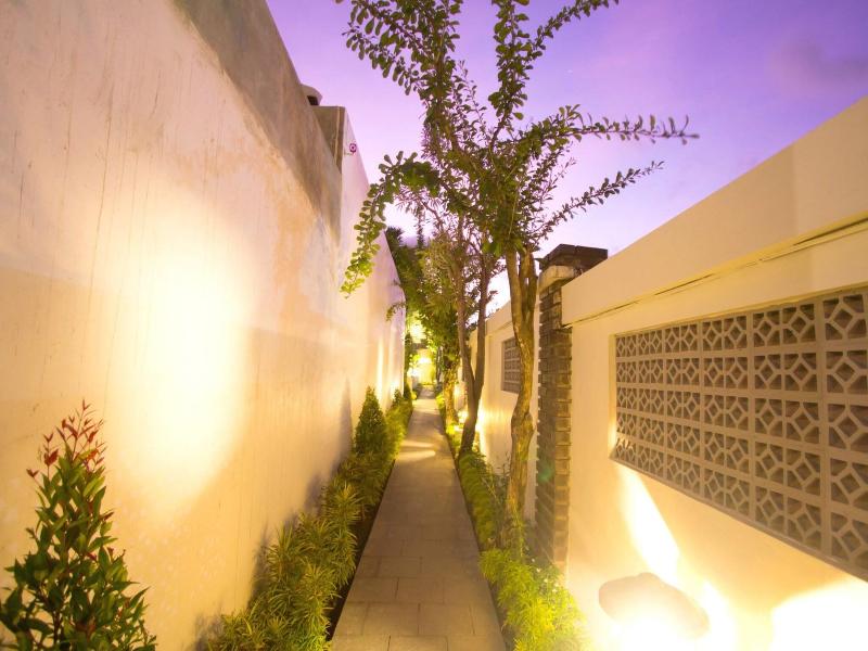Apple Villas Apartments image