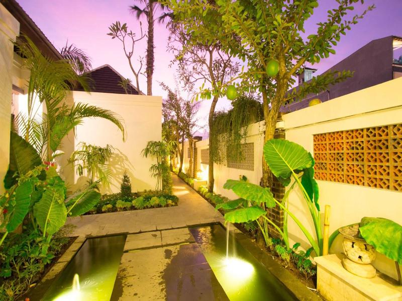 Apple Villas Apartments image