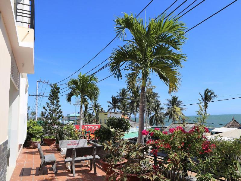 Minh Hung Hotel image