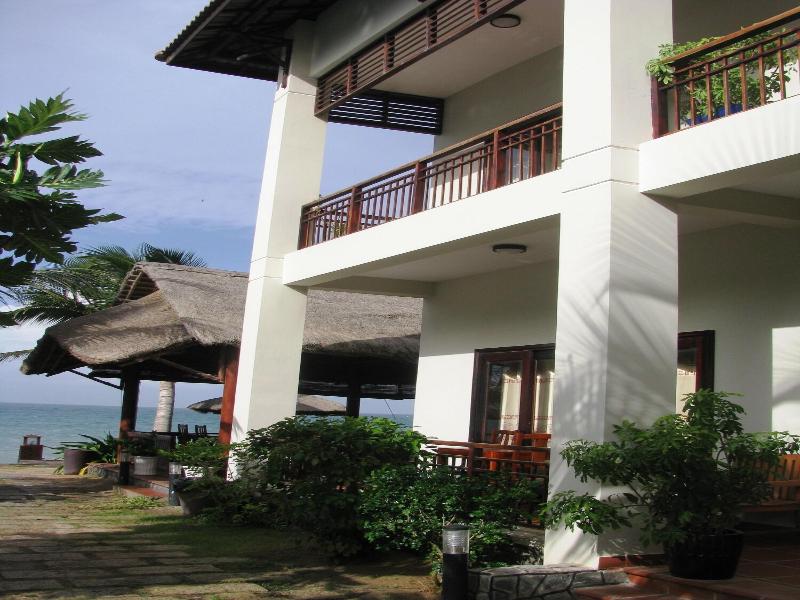 Vuon Tra Resort image