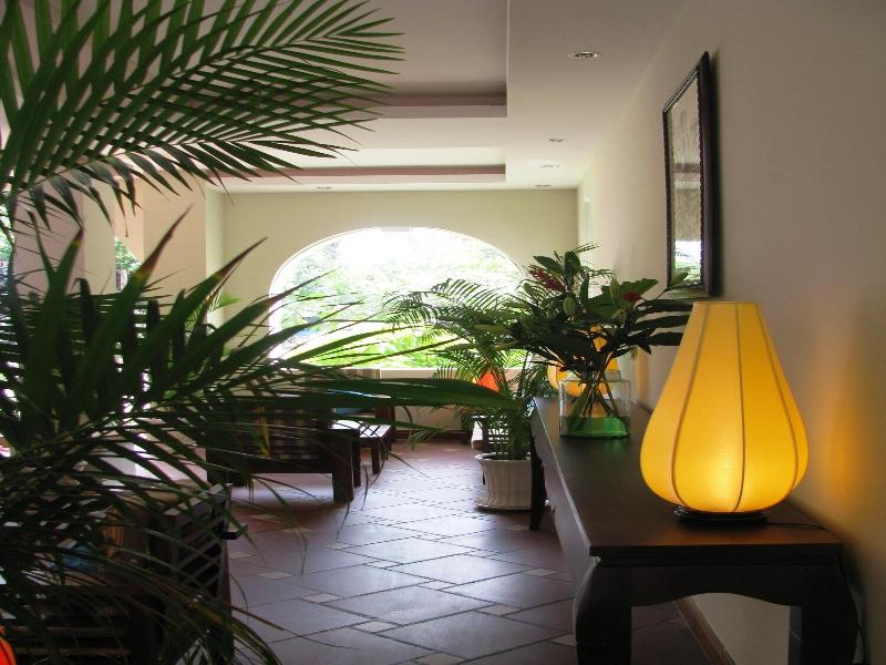 Vuon Tra Resort image