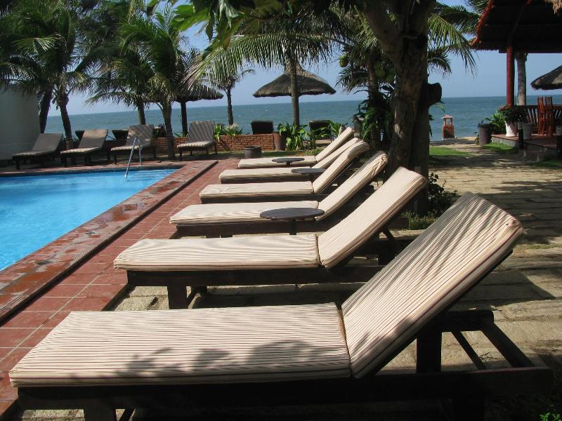 Vuon Tra Resort image