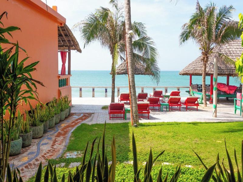Full Moon Beach Resort image