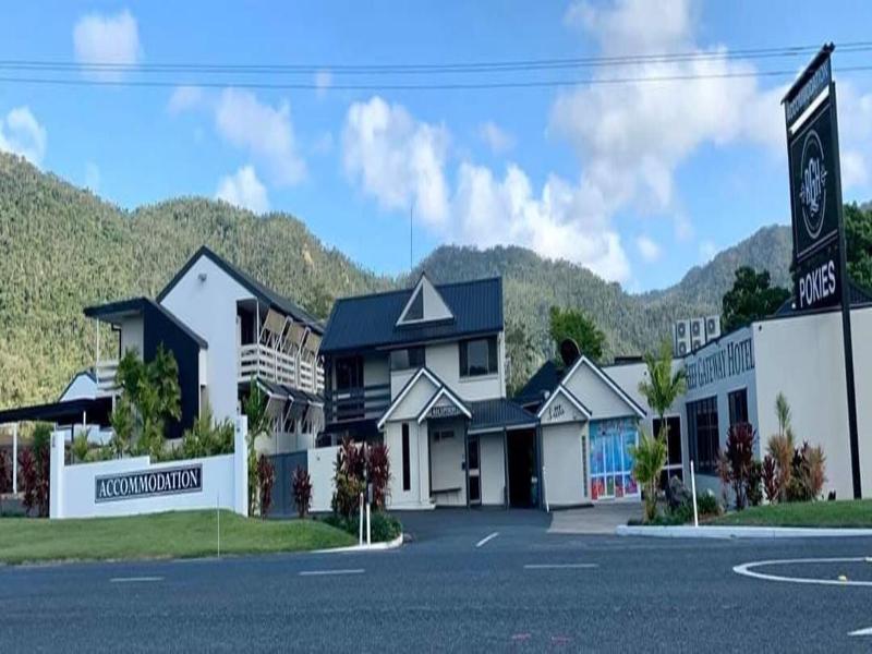 Cannonvale Reef Gateway Hotel image