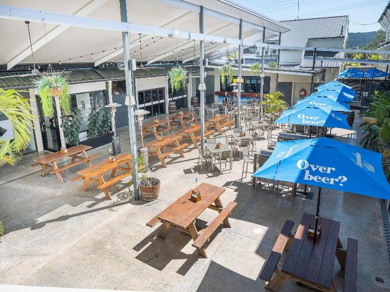 Cannonvale Reef Gateway Hotel image
