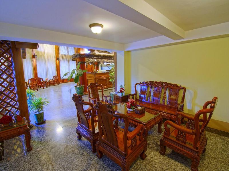 Shwe Ingyinn Hotel Mandalay image