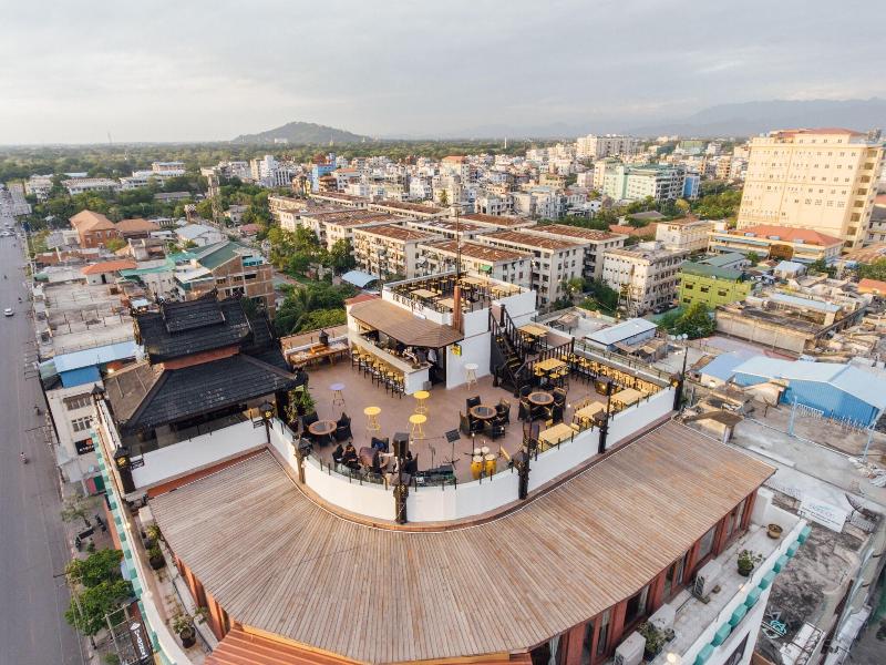Shwe Ingyinn Hotel Mandalay image