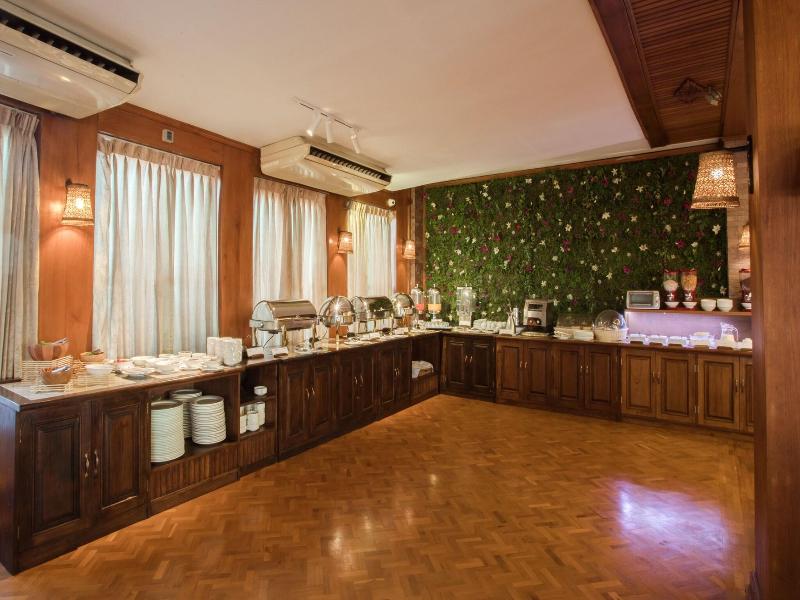 Shwe Ingyinn Hotel Mandalay image