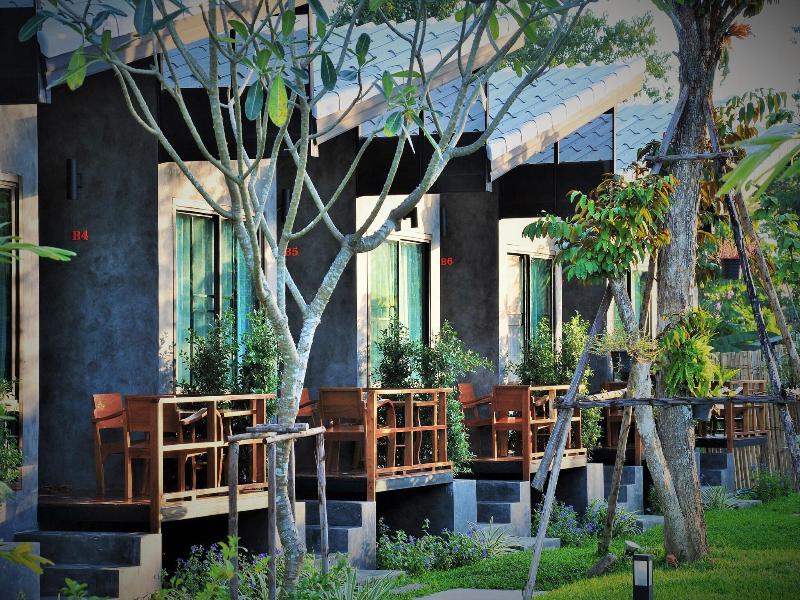 Family House Zen Boutique Resort image