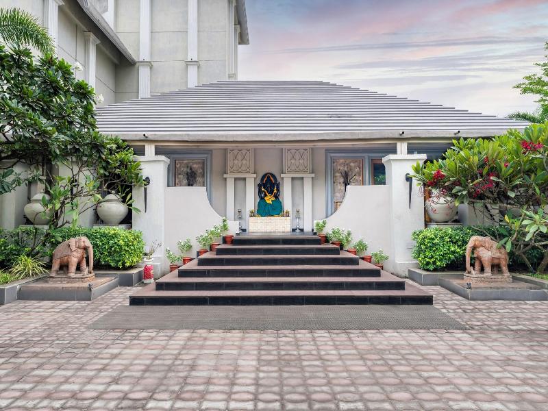 Pramod Convention And Beach Resorts image