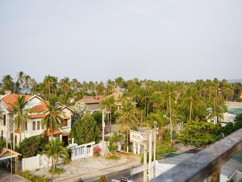 Cat Tien Guest House image