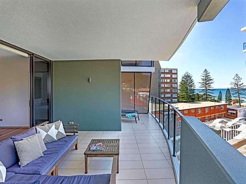 Ambience Hotel On Burleigh Beach image