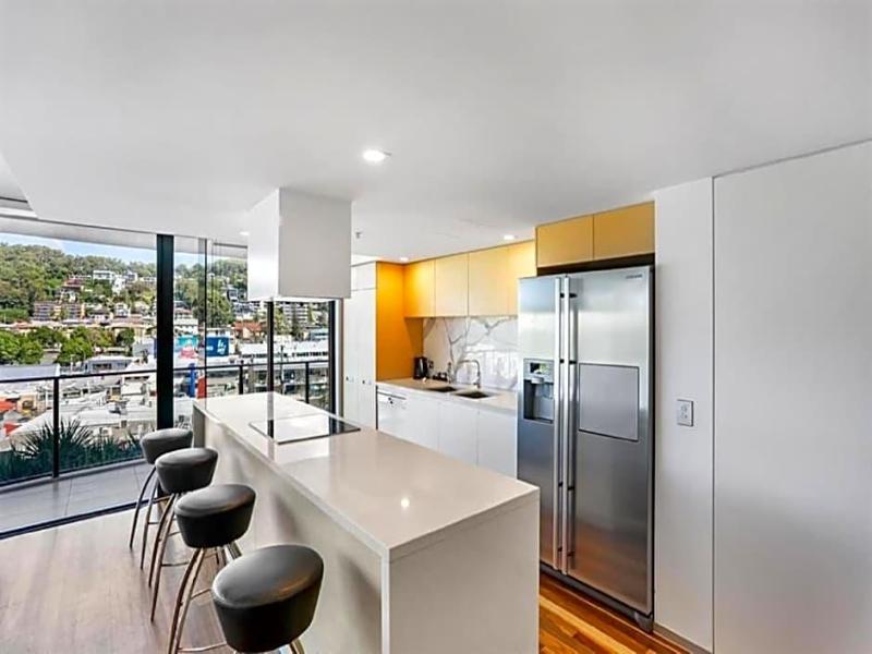 Ambience Hotel On Burleigh Beach image