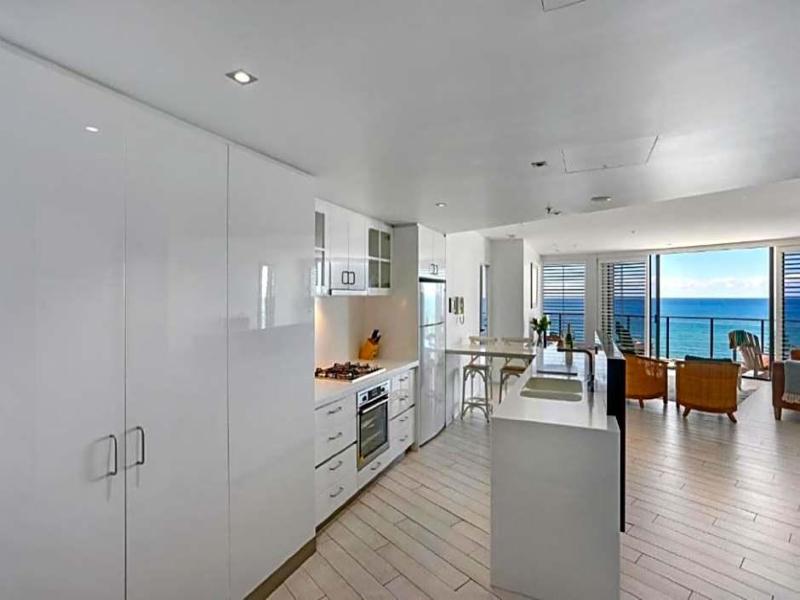 Ambience Hotel On Burleigh Beach image