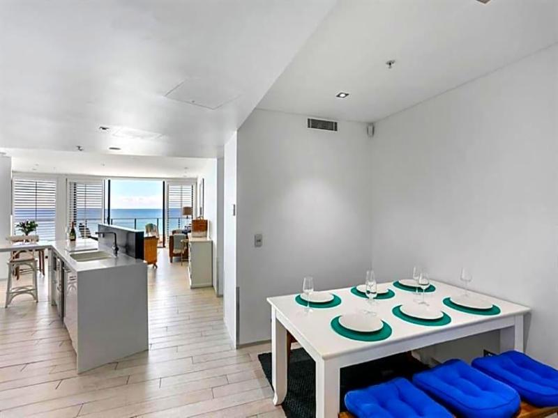Ambience Hotel On Burleigh Beach image
