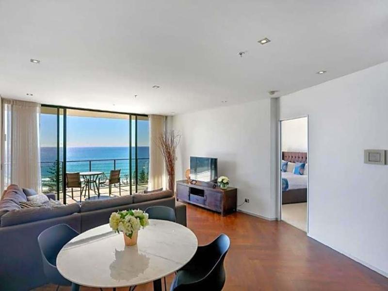 Ambience Hotel On Burleigh Beach image