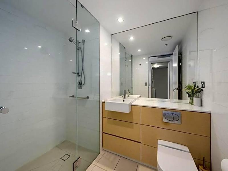 Ambience Hotel On Burleigh Beach image