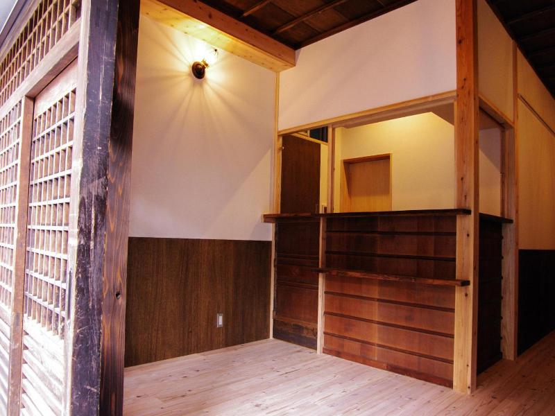 Poly Hostel 2 Namba image