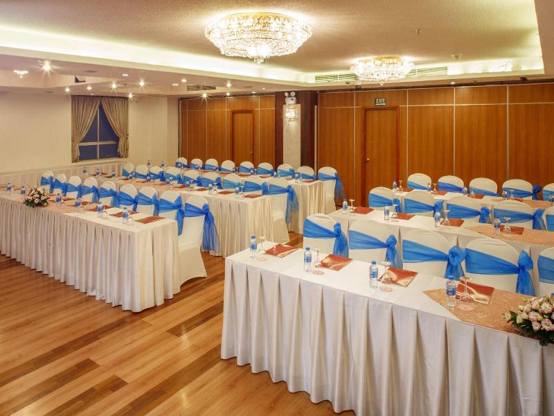 Huong Sen Hotel image