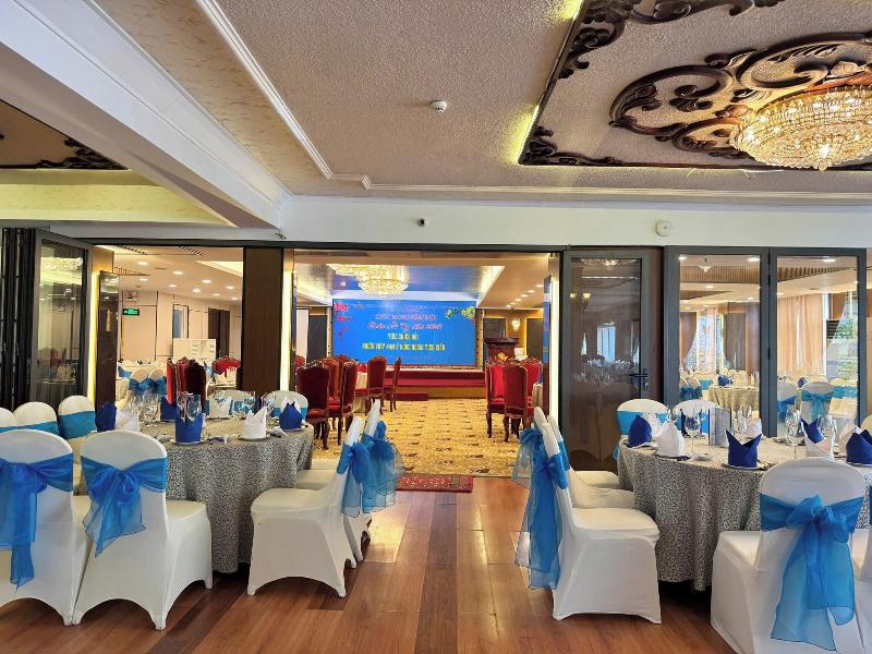 Huong Sen Hotel image