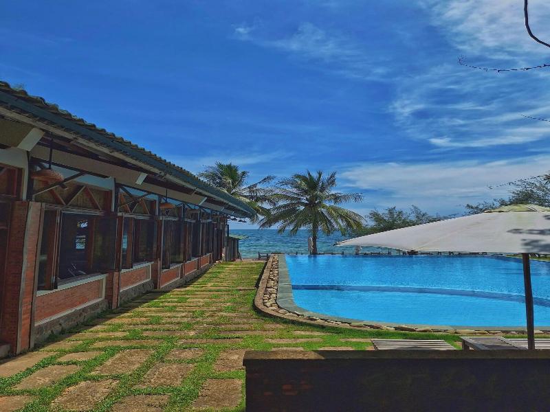 Ancarine Beach Resort