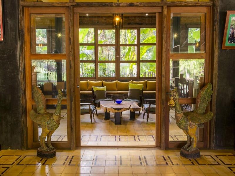Maisons Wat Kor image