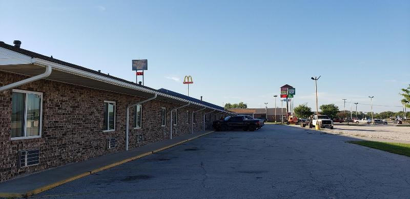 Family Budget Inn Bethany image 8