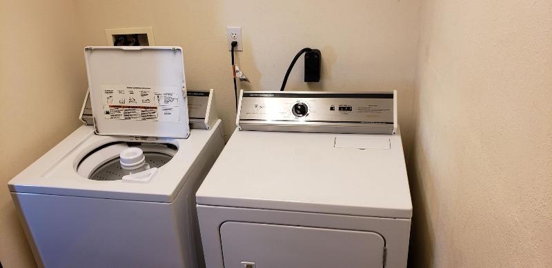 Family Budget Inn Bethany image