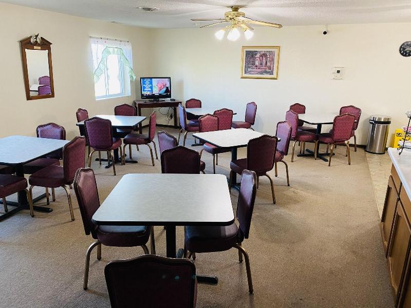Family Budget Inn Bethany image 5
