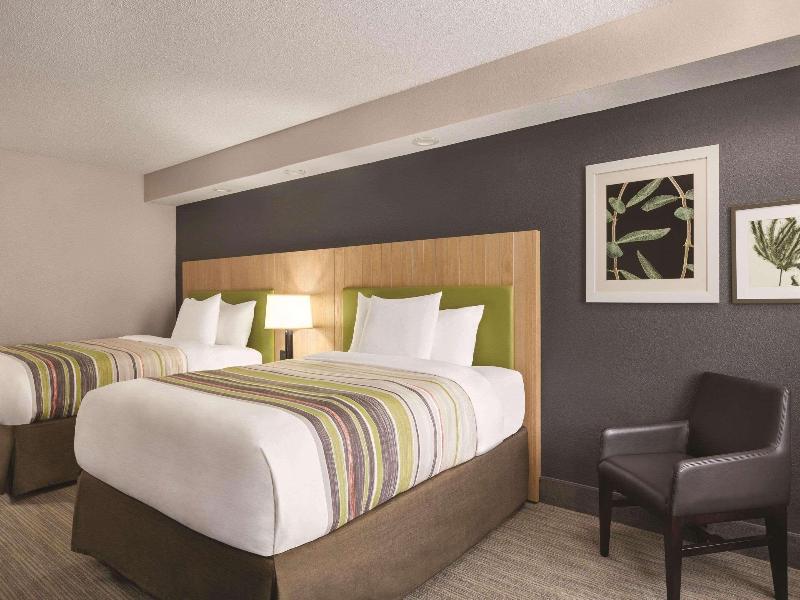 Country Inn&Suites Radisson Pigeon Forge South Tn image