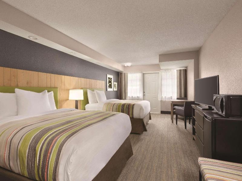 Country Inn&Suites Radisson Pigeon Forge South Tn image