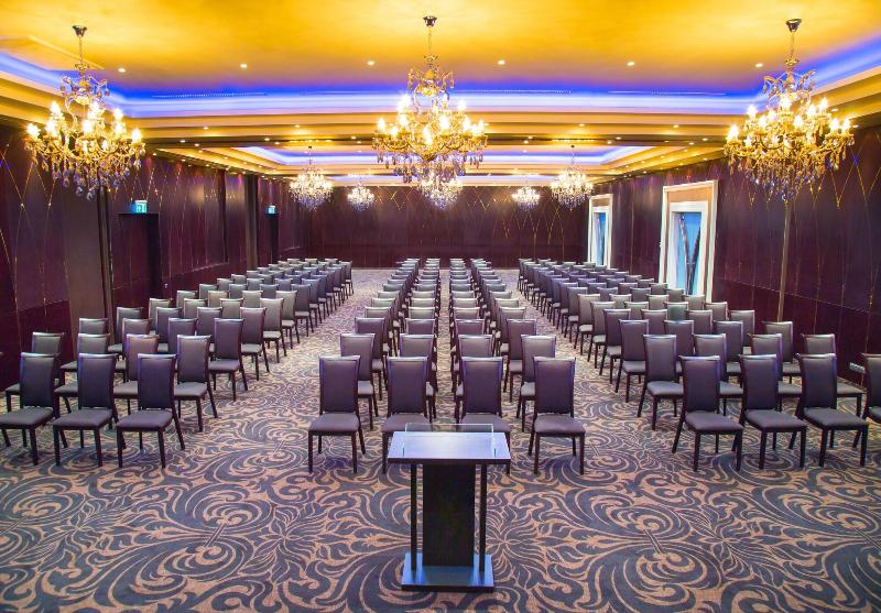Lamana Hotel image