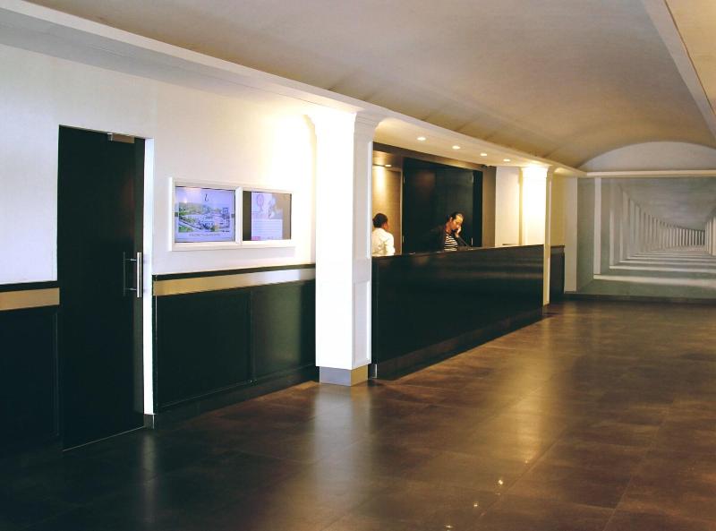 Lamana Hotel image
