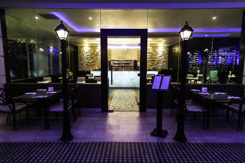Lamana Hotel image