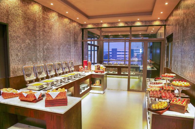 Lamana Hotel image