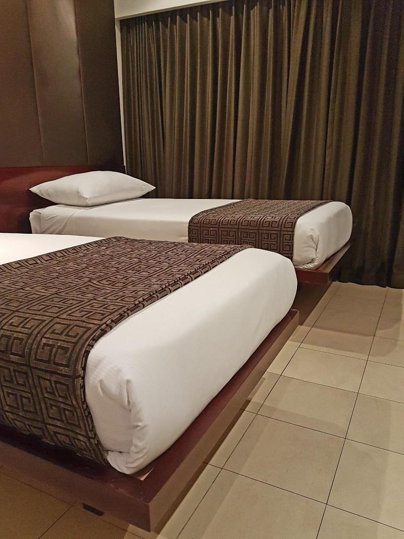 Lamana Hotel image