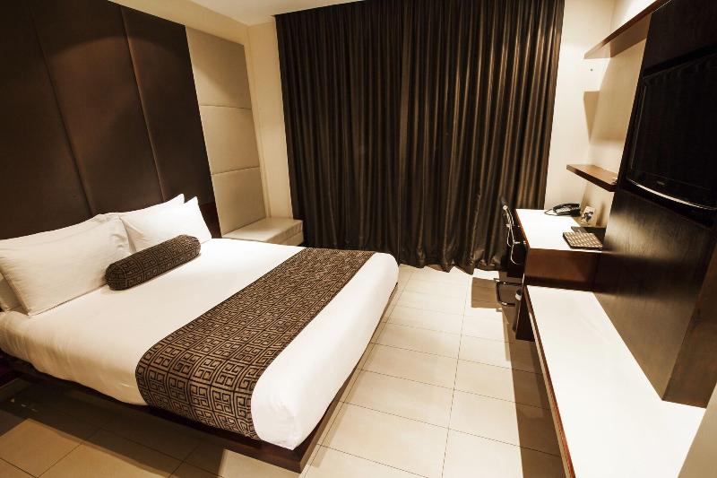 Lamana Hotel image