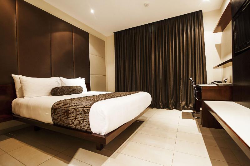 Lamana Hotel image