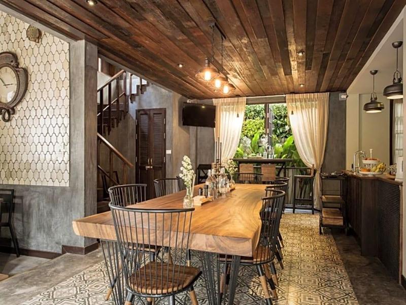 Once Upon A Time Boutique Home image