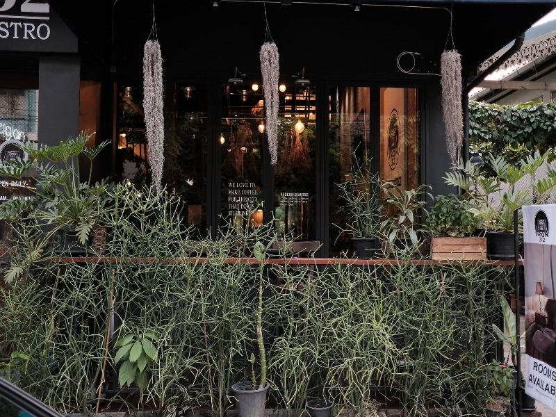 Iron32 Hotel Bar And Bistro