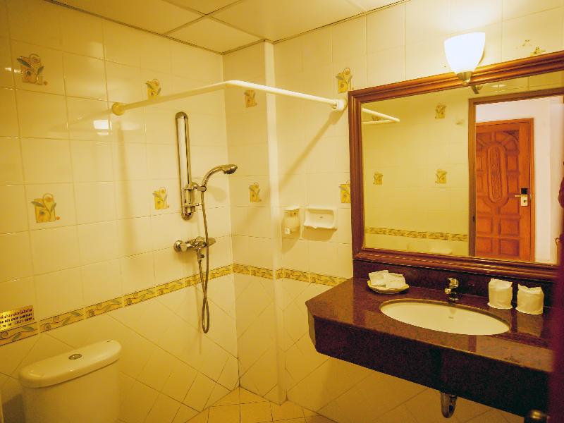 Seaview Sriracha Hotel image