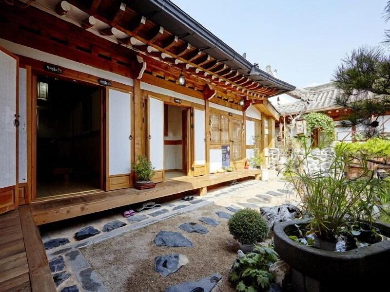 Happiness Full Hanok Guesthouse Jeonju