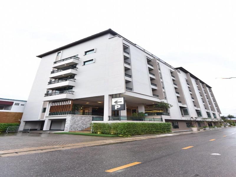 Leevana Hotel