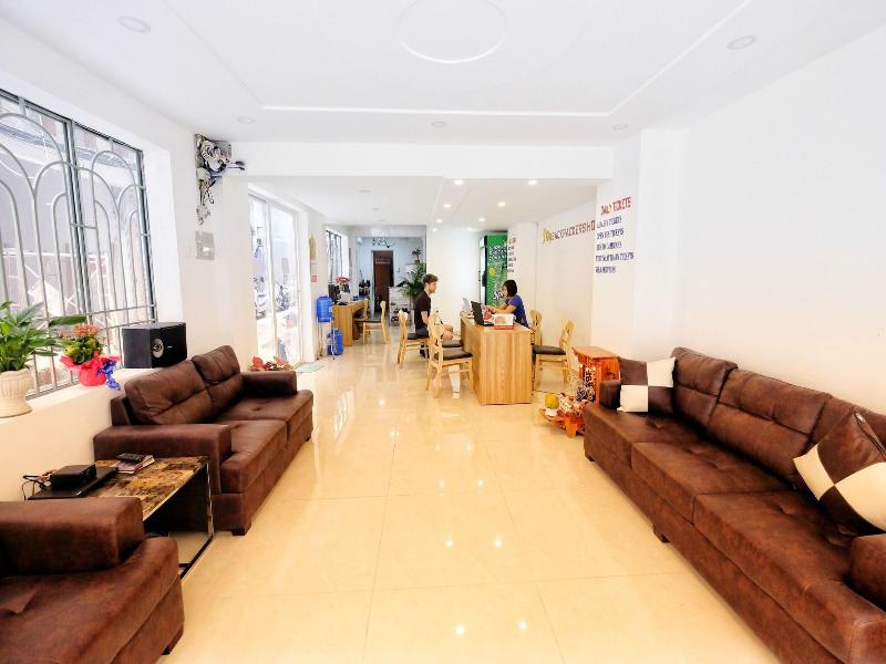 City Backpackers Hostel image