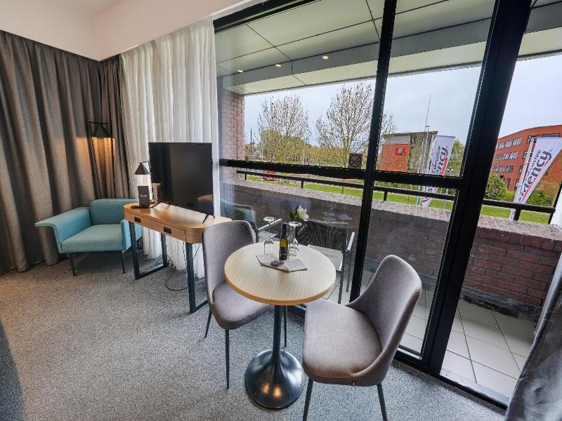 Executive Residency by Best W. Amsterdam Airport image