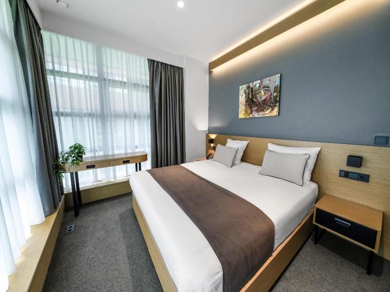 Executive Residency by Best W. Amsterdam Airport image