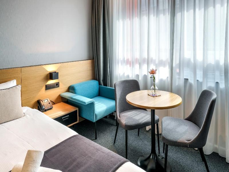 Executive Residency by Best W. Amsterdam Airport image