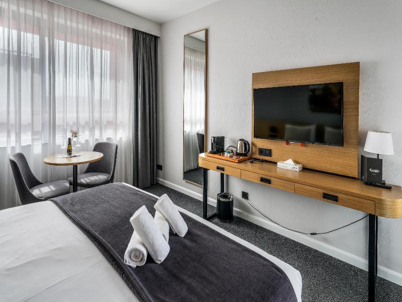 Executive Residency by Best W. Amsterdam Airport image